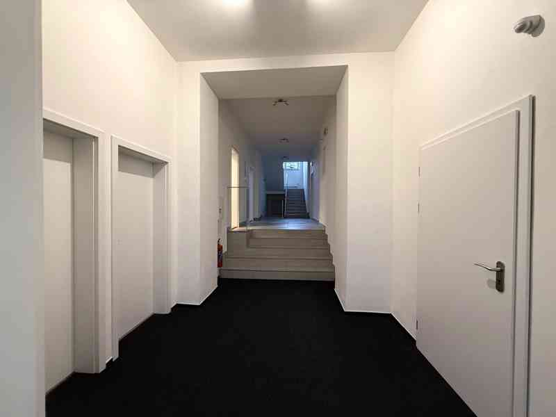 PRONÁJEM PROSTORNÉ KANCELÁŘE O CP CCA 38 M2 BRNO – ŽIDENICE  - foto 8