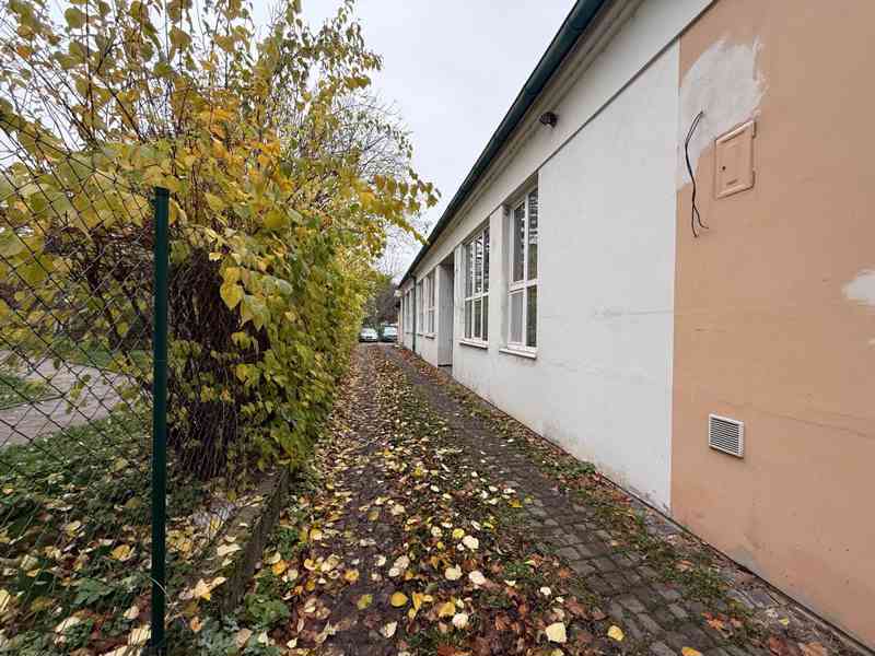 PRONÁJEM PROSTORNÉ KANCELÁŘE O CP CCA 38 M2 BRNO – ŽIDENICE  - foto 19