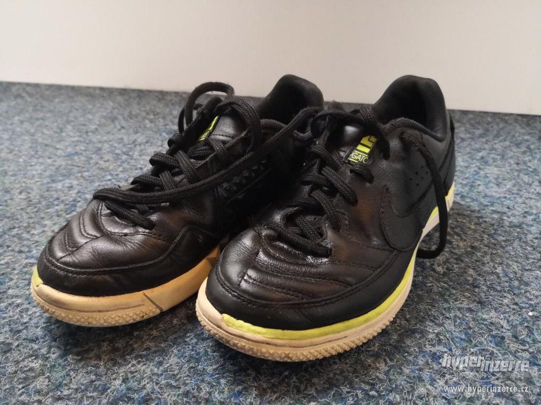Dětská sportovní obuv Nike S Gato vel. EUR 32 - foto 1
