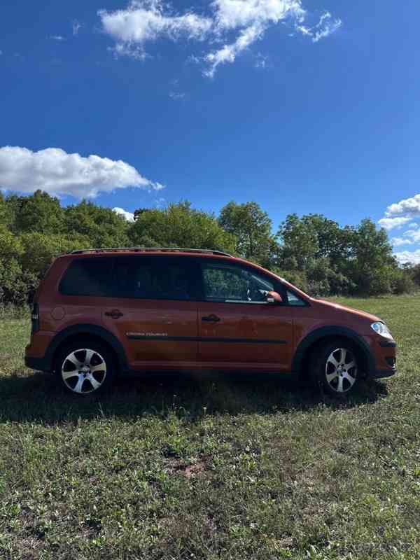 Volkswagen Touran 2,0   TDI - foto 1