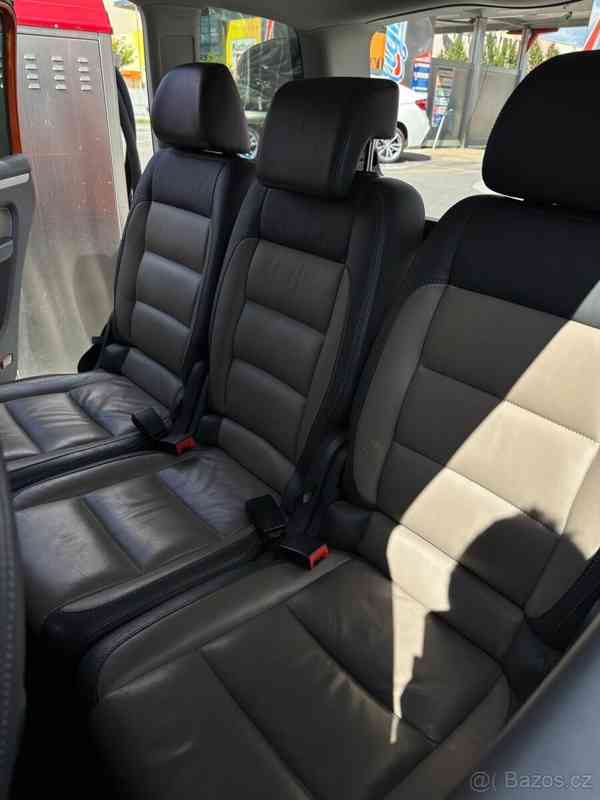 Volkswagen Touran 2,0   TDI - foto 14