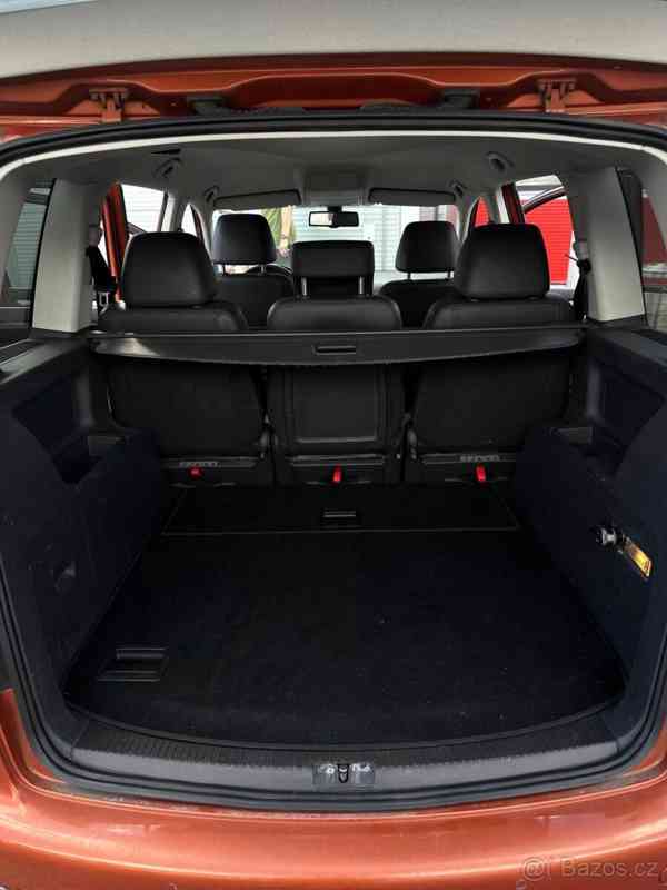 Volkswagen Touran 2,0   TDI - foto 7