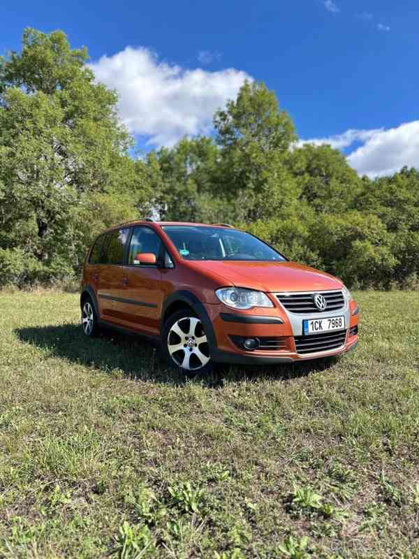 Volkswagen Touran 2,0   TDI - foto 15