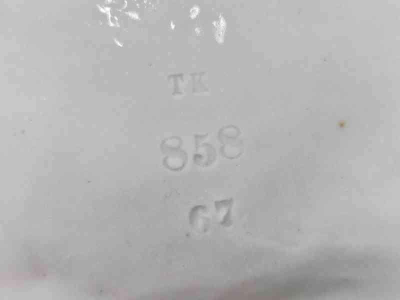 Krásná porcelánová soška Biedermeier Klášterec 1858 - foto 15