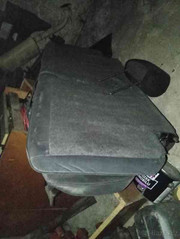 Toyota Land Cruiser 2,5 - foto 17