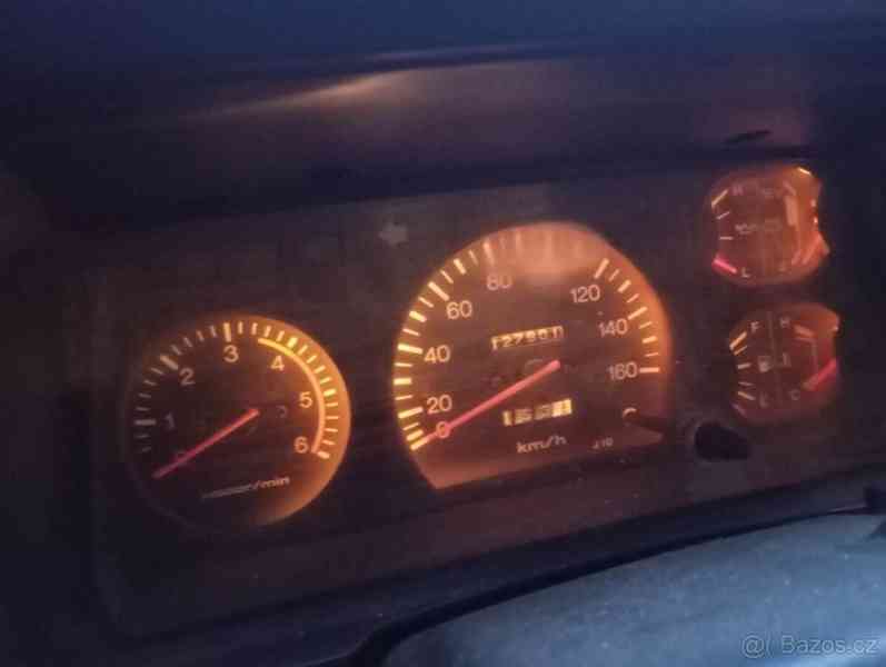 Toyota Land Cruiser 2,5 - foto 9