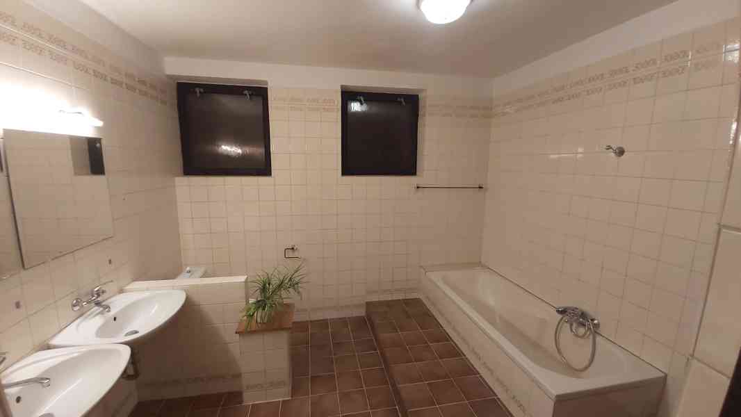 Rodinný dům - foto 16