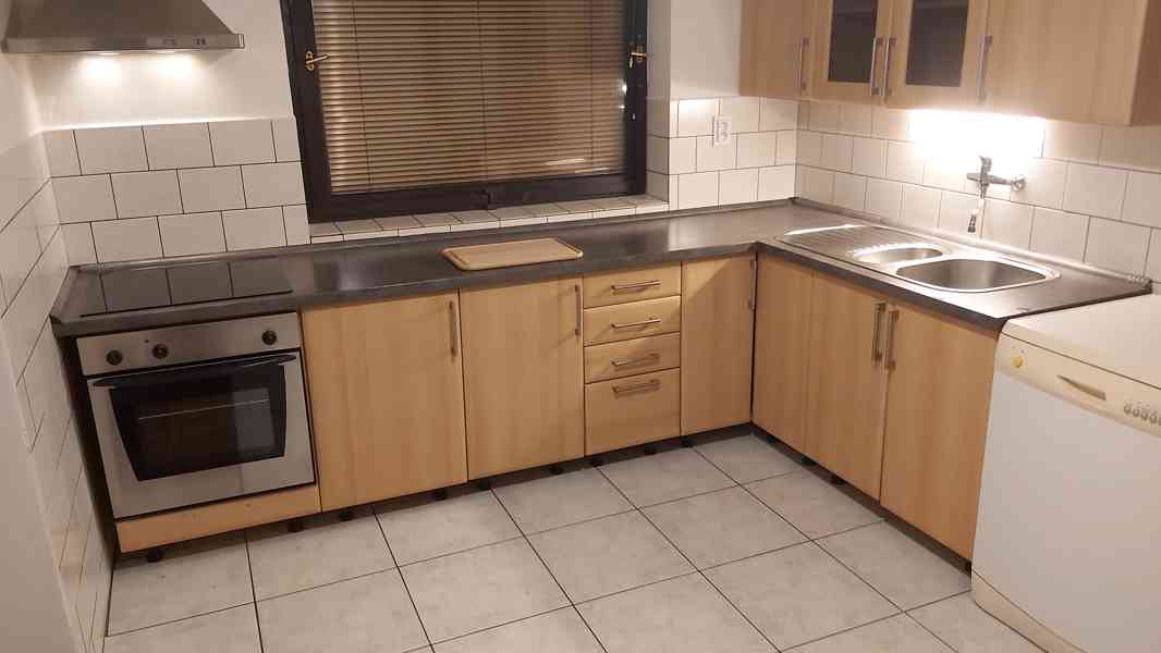 Rodinný dům - foto 4