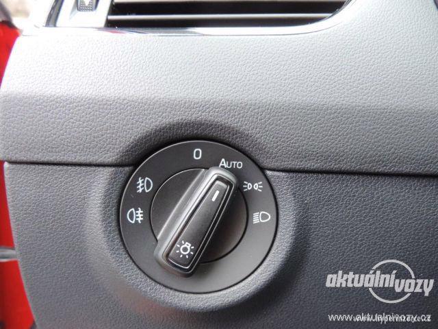 Škoda Octavia 1.4, benzín, automat, vyrobeno 2015, navigace - foto 8