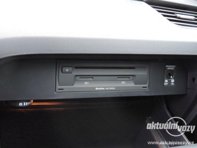 Škoda Octavia 1.4, benzín, automat, vyrobeno 2015, navigace - foto 13