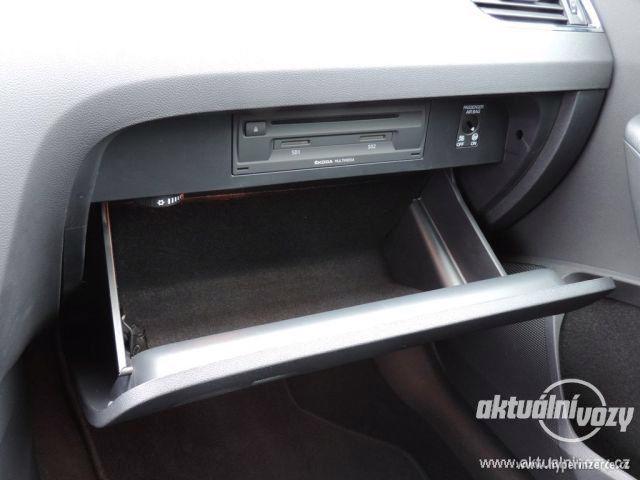 Škoda Octavia 1.4, benzín, automat, vyrobeno 2015, navigace - foto 31