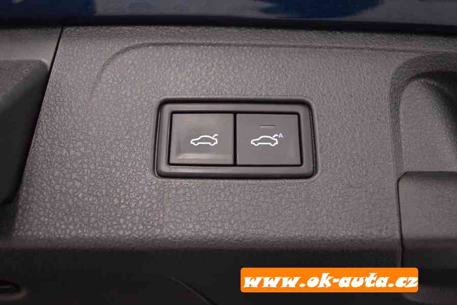 Volkswagen Passat 2.0 TDI ELEGANCE DSG 110 kW CŹ PRAV.SERVIS - foto 12