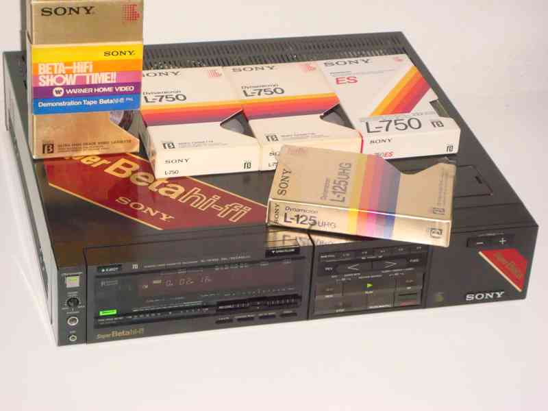 Koupím Betamax, video, ovladač i kazety a vše k tomu systému - foto 1
