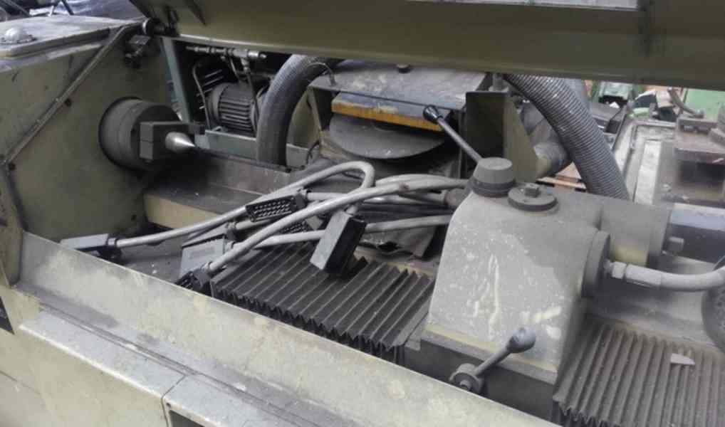 Bruska na odvalovací frézy SWFW 250  - foto 5