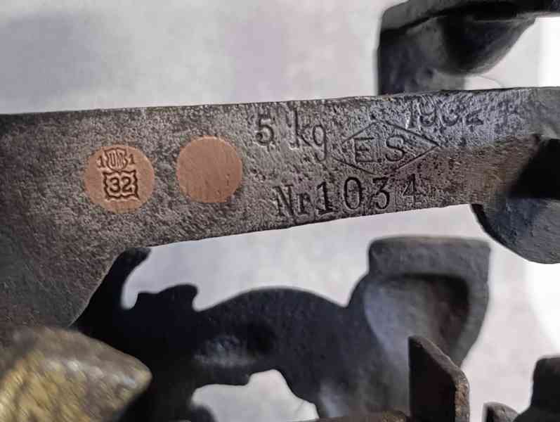 93let staré figurální litinové váhy Sirény E.S ROK 1932 - foto 2