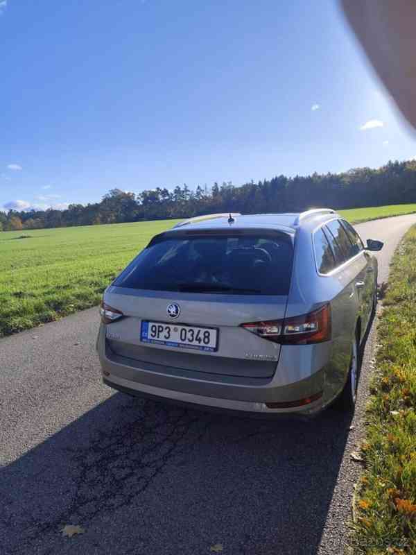 Škoda Superb 1,6   rok 2017 - foto 7