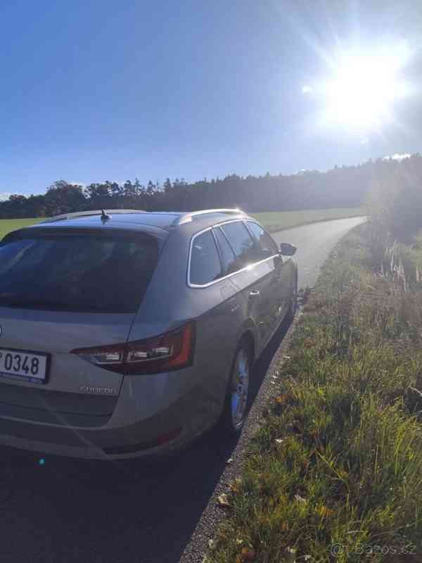 Škoda Superb 1,6   rok 2017 - foto 8