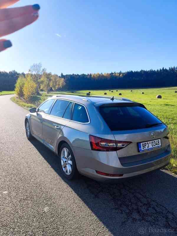 Škoda Superb 1,6   rok 2017 - foto 13