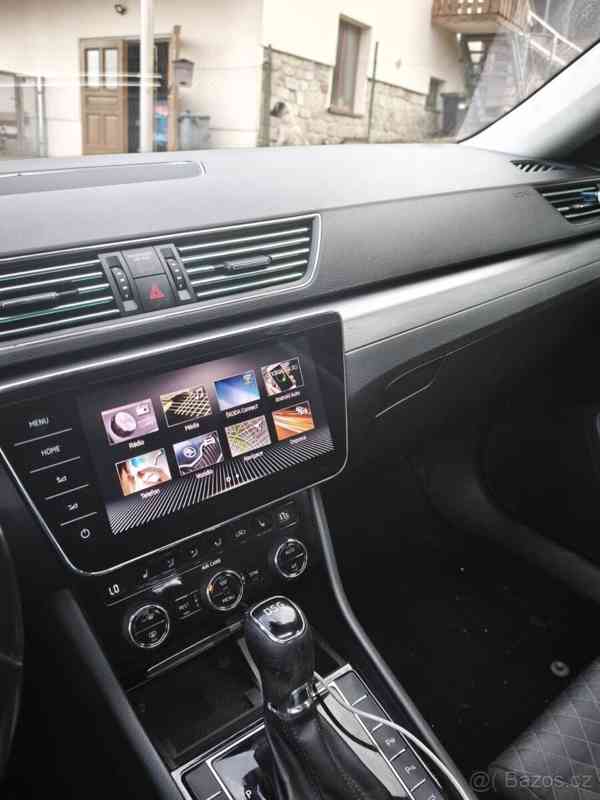 Škoda Superb 1,6   rok 2017 - foto 18