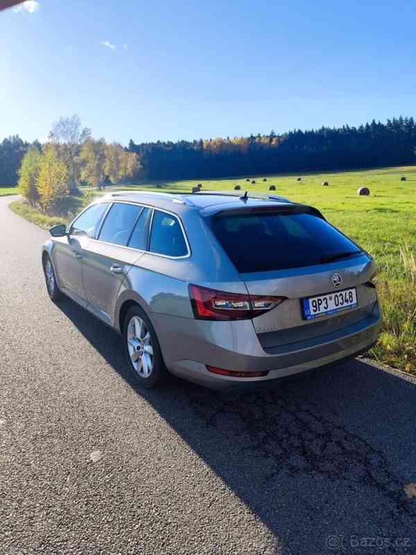 Škoda Superb 1,6   rok 2017 - foto 14