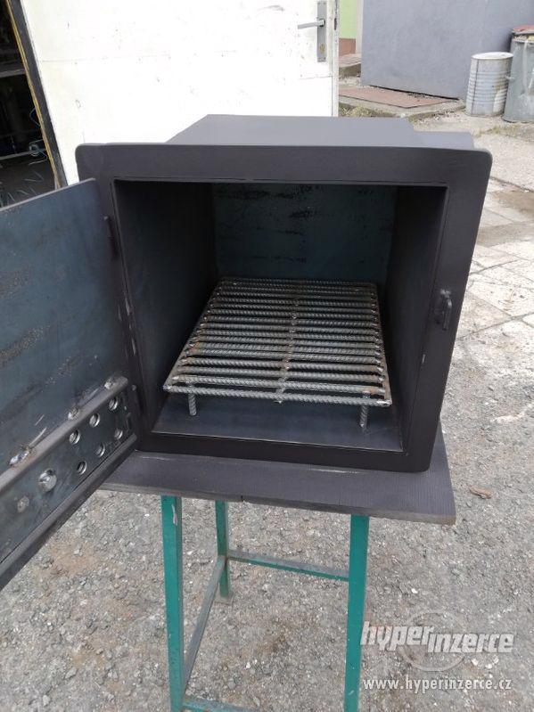 Topeniště k udírně - foto 5
