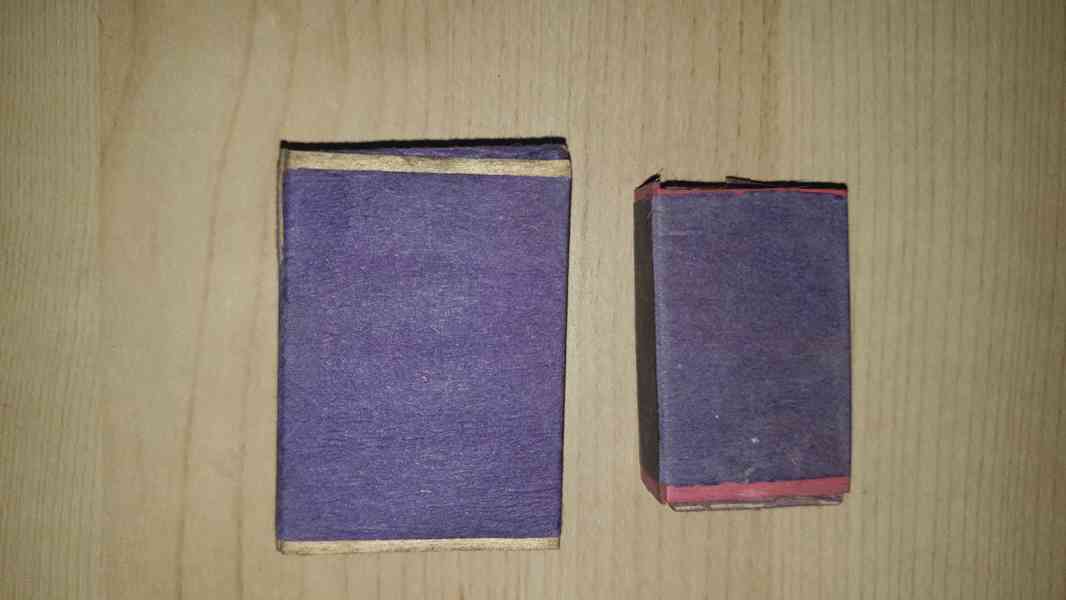 Staré dýhované krabičky se zápalkami. - foto 4