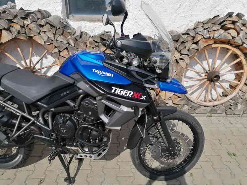TRIUMPH TIGER 800 XC ABS - foto 4