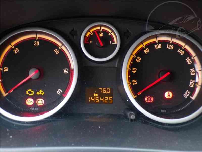 Opel Corsa 1,7 CDTI - foto 6