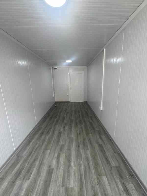 Stavební zateplený kontejner 6x2,4m s mřížemi 1KS IHNED - foto 4