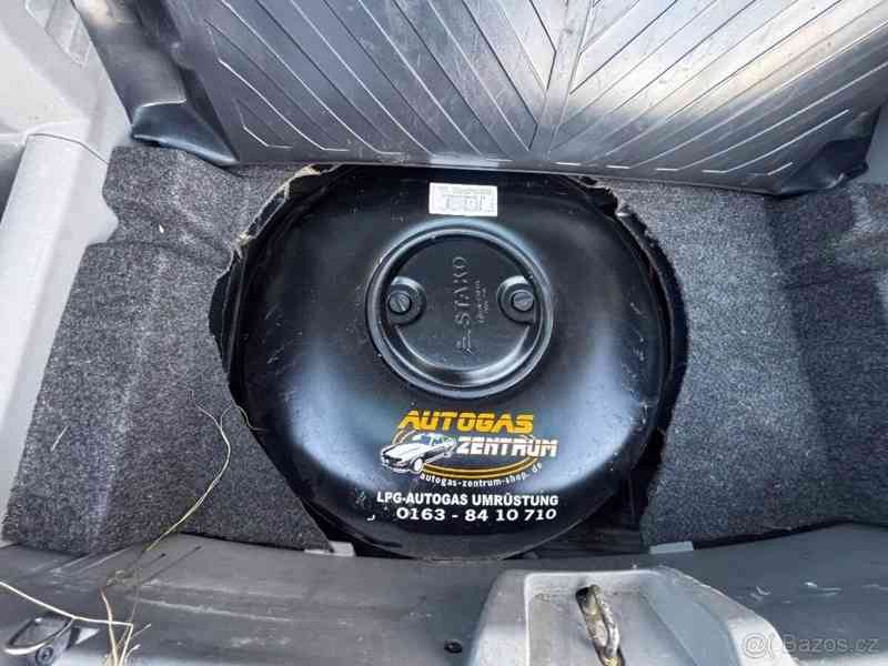 Chrysler 300C 3,5   V6 3,5LPG 2007 - foto 6