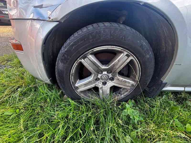 Chrysler 300C 3,5   V6 3,5LPG 2007 - foto 8