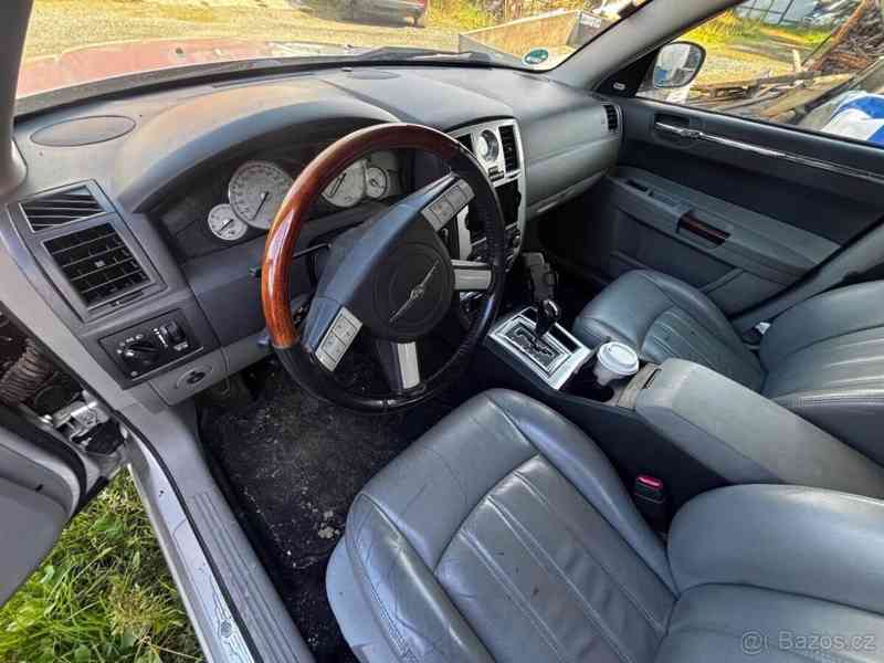 Chrysler 300C 3,5   V6 3,5LPG 2007 - foto 5