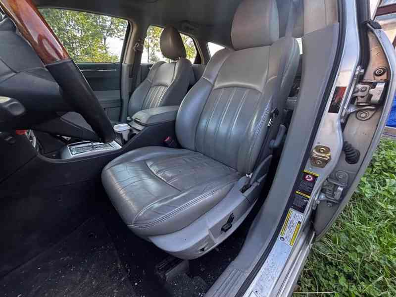 Chrysler 300C 3,5   V6 3,5LPG 2007 - foto 7