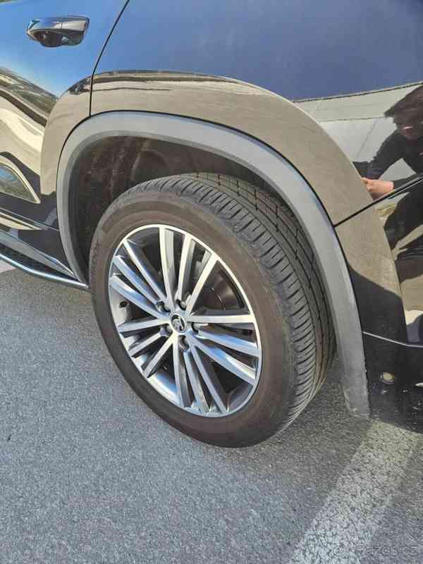Škoda Kodiaq 2,0   Laurin&Klement 2023 - foto 12