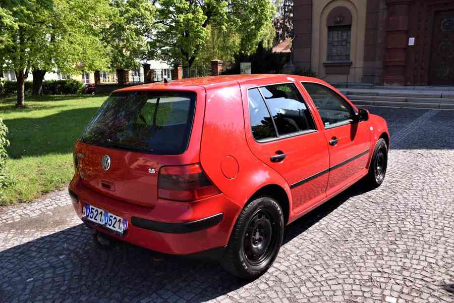 Volkswagen Golf, 1,6, benzin, 1. maj., ABS, 16V, tažné - foto 4