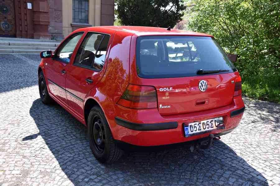 Volkswagen Golf, 1,6, benzin, 1. maj., ABS, 16V, tažné - foto 6
