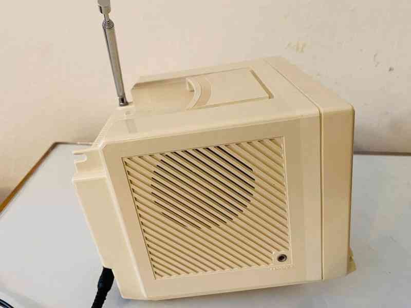 TV/Rádio Weltblick BT-6R, rok 1982 - foto 6