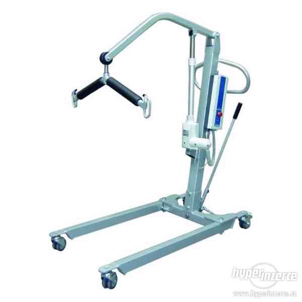 invalidní vozík - elektrický zvedák - foto 1