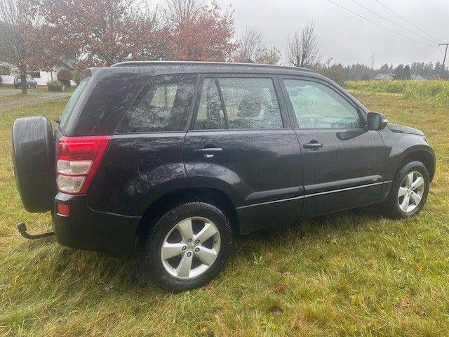 Suzuki Grand Vitara 2.0i Club benzín 103kw - foto 2