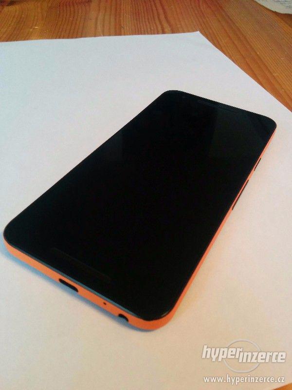 Nexus 5X 32GB + příslušenství - foto 14