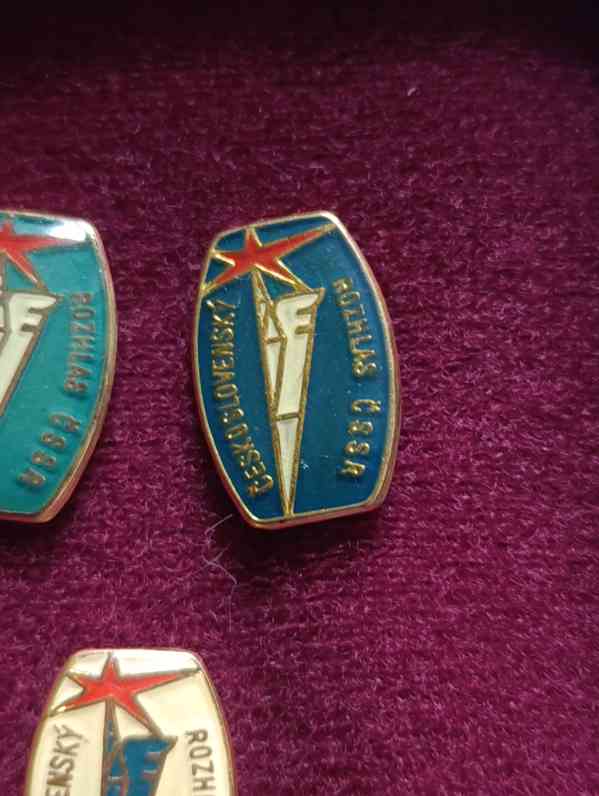 Sada 5 sběratelských odznaků Československý Rozhlas ČSSR  - foto 6