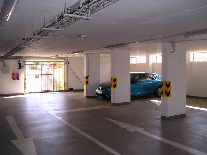 Pronájem garážového stání v Berouně - foto 3