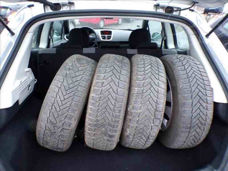 Peugeot 207 1,4 16V KLIMA - foto 10