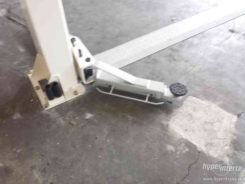 !!akce!! Zouvačka pneu automat - foto 3