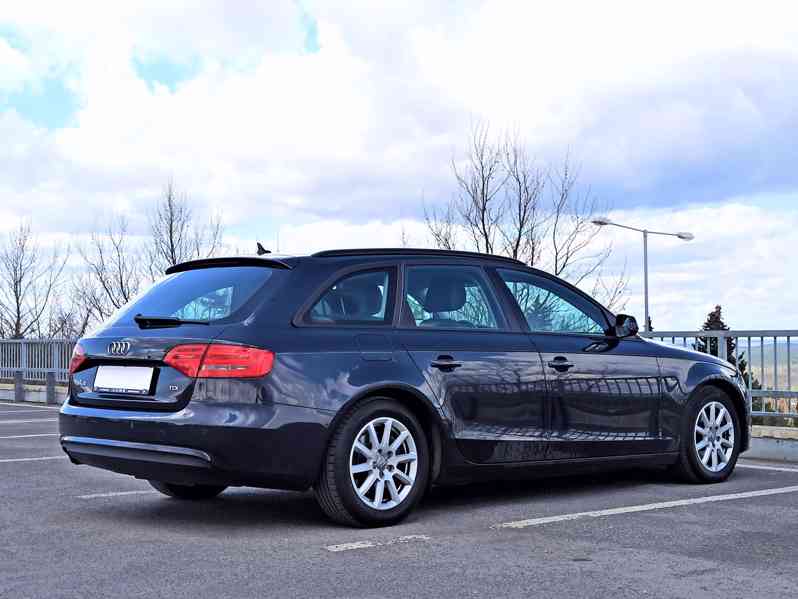 Audi A4 Attraction 2.0 TDi, Navigace, 2013 - foto 4