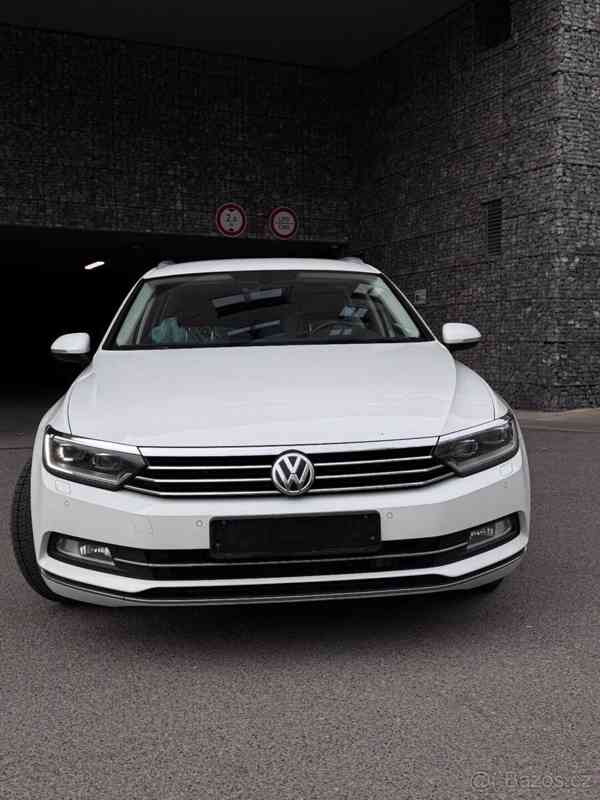 Volkswagen Passat 2,0 - foto 1