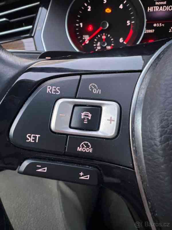 Volkswagen Passat 2,0 - foto 17