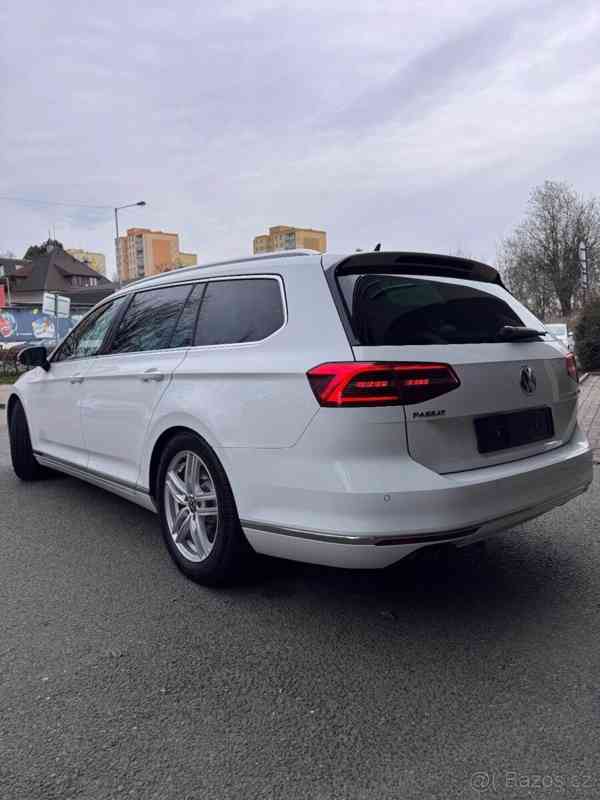 Volkswagen Passat 2,0 - foto 14