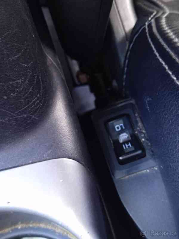 Mitsubishi Outlander - foto 6