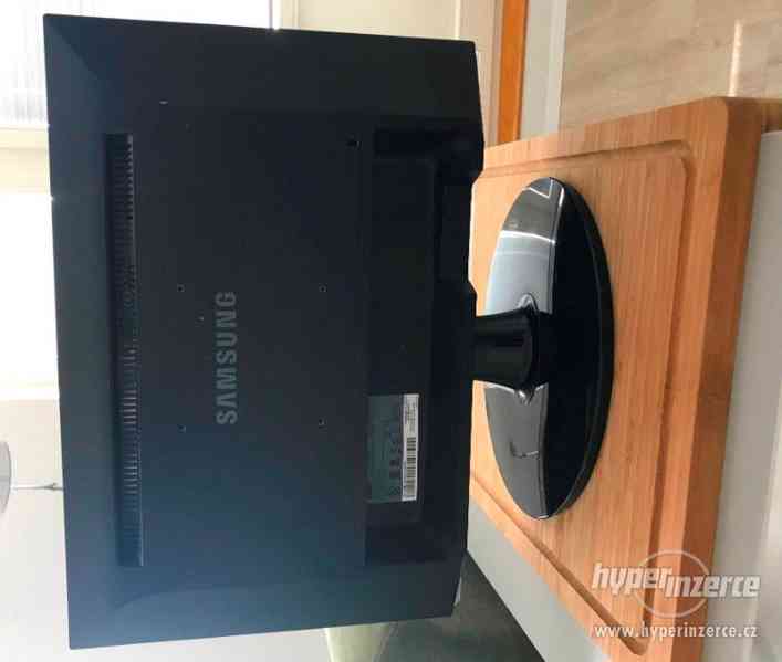 20" LCD monitor Samsung 2053BW - foto 2
